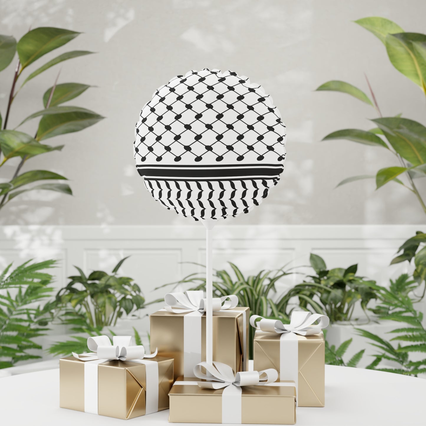 Kuffiyeh print baloon