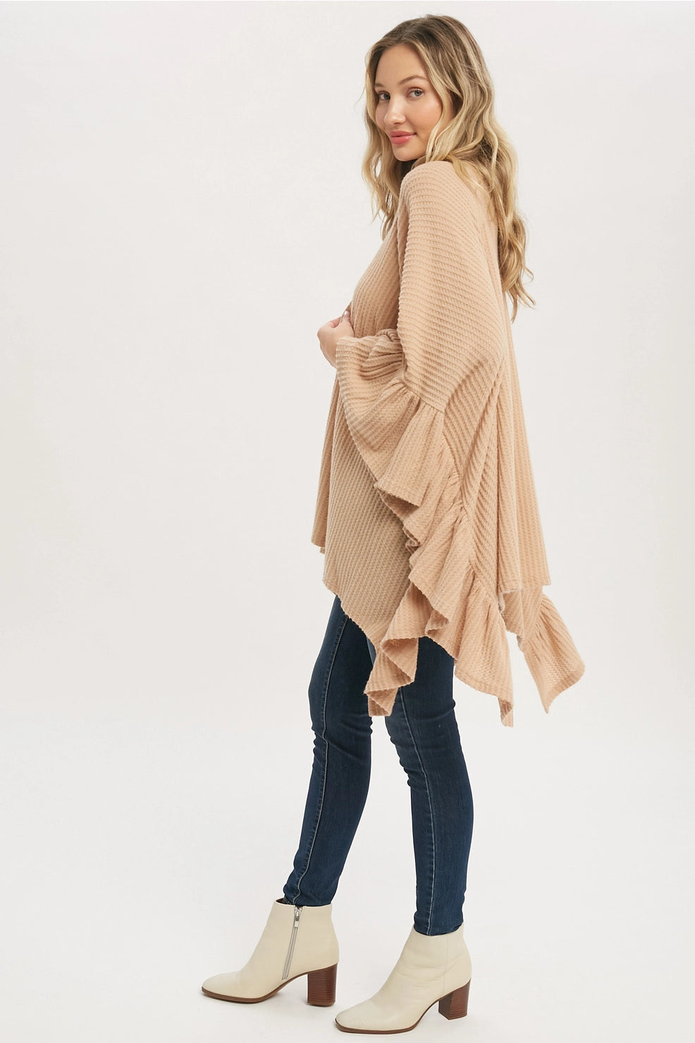 Chloe Cardi